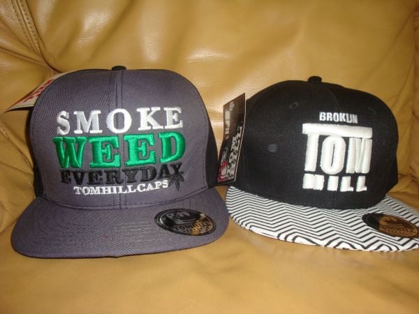 Boné TomHill (snap back)